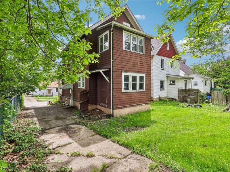 897 Polk Avenue, Akron, OH 44314 Photo 3