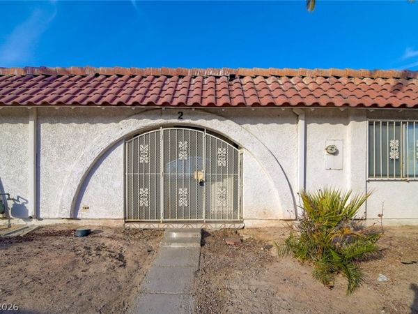 824 Hedge Way , Unit 2, Las Vegas, NV 89110
