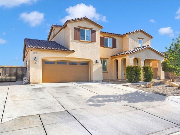 12285 Del Sur, Victorville, CA 92392
