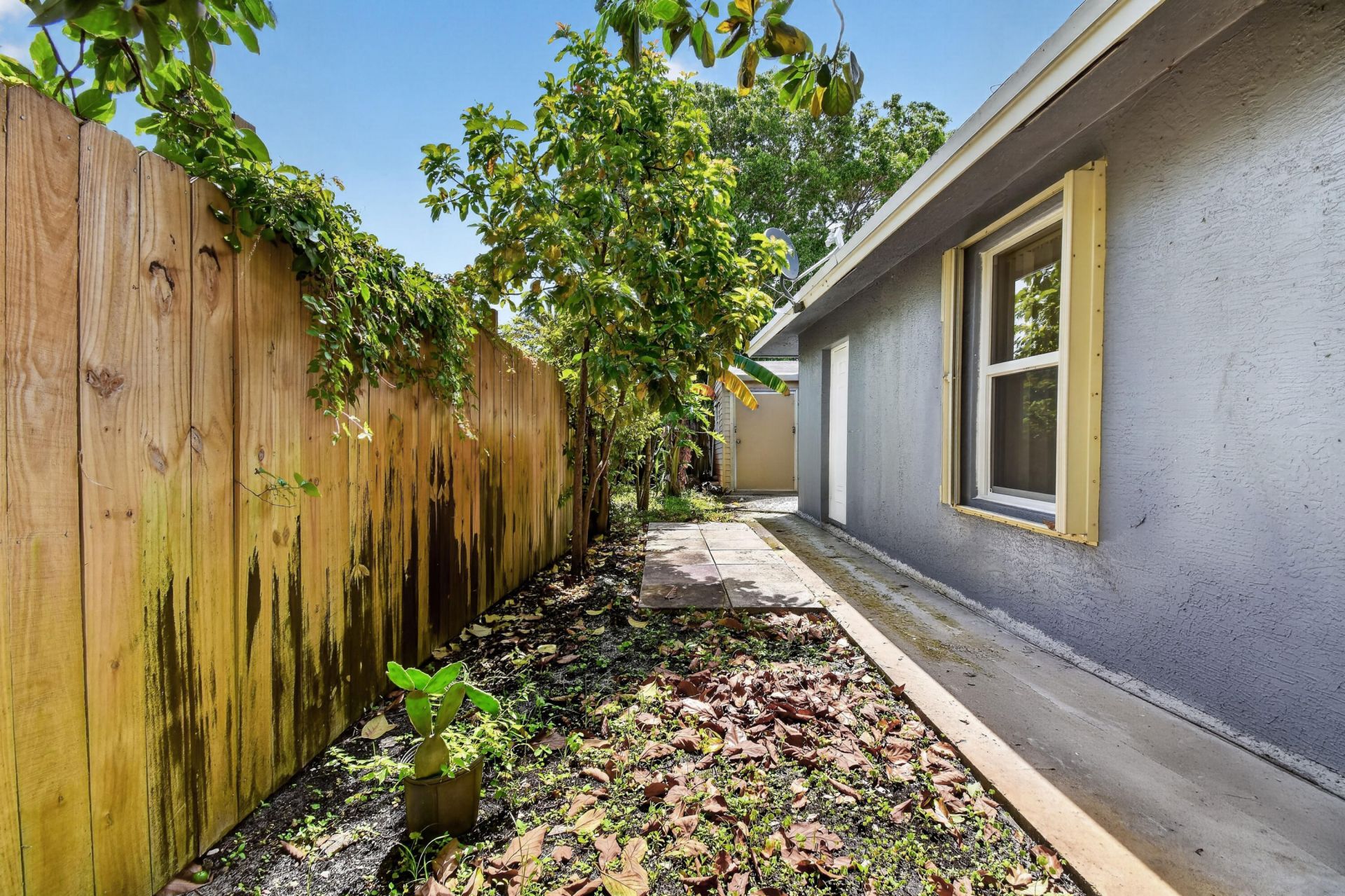 1615 Shirley Court, Lantana, FL 33462 Photo
