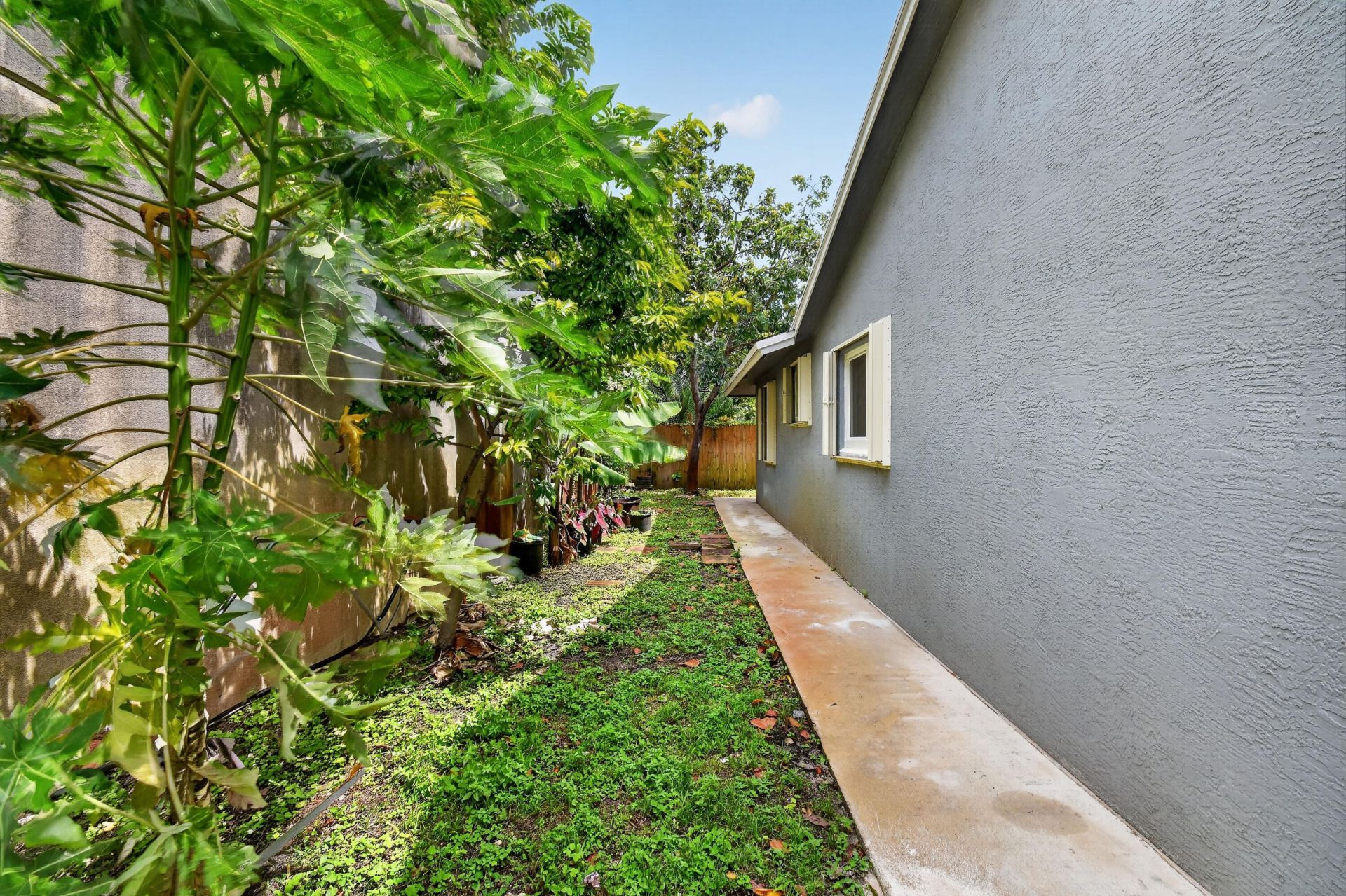 1615 Shirley Court, Lantana, FL 33462 Photo
