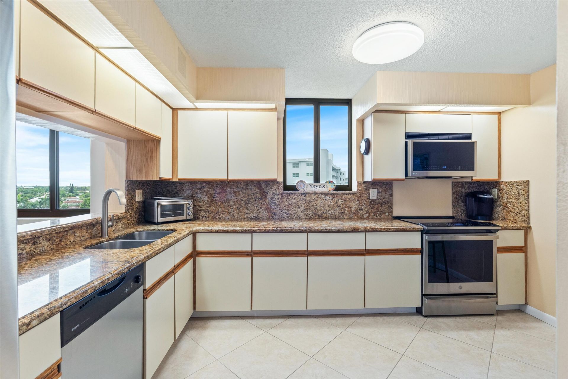 3420 S Ocean Boulevard, Unit 8t, Highland Beach, FL 33487 Photo