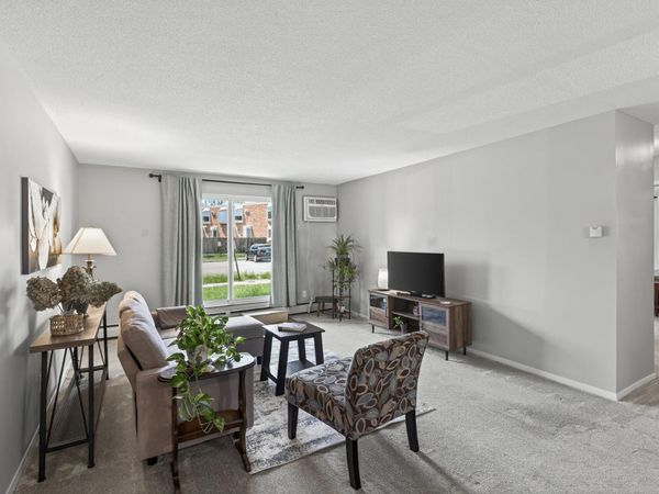 7412 W 22nd Street, Unit 104, Saint Louis Park, MN 55426