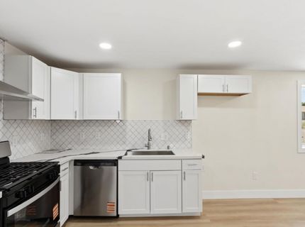 4901 Parker Ave, Sacramento, CA 95820 Photo