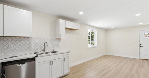 4901 Parker Ave, Sacramento, CA 95820 Photo