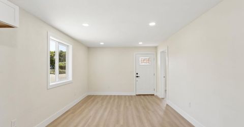 4901 Parker Ave, Sacramento, CA 95820 Photo