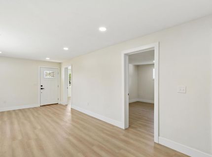 4901 Parker Ave, Sacramento, CA 95820 Photo