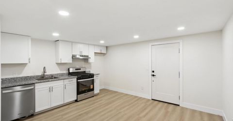 4901 Parker Ave, Sacramento, CA 95820 Photo