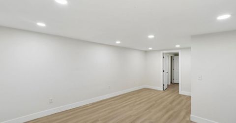 4901 Parker Ave, Sacramento, CA 95820 Photo