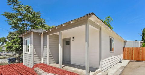 4901 Parker Ave, Sacramento, CA 95820 Photo