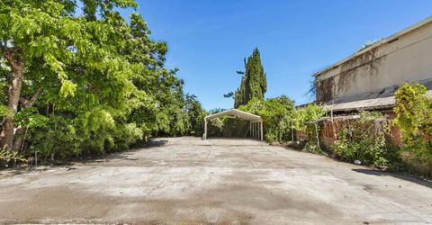 4901 Parker Ave, Sacramento, CA 95820 Photo
