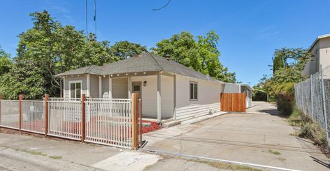 4901 Parker Ave, Sacramento, CA 95820 Photo