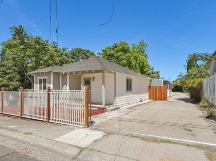 4901 Parker Ave, Sacramento, CA 95820 Photo
