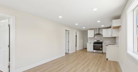 4901 Parker Ave, Sacramento, CA 95820 Photo