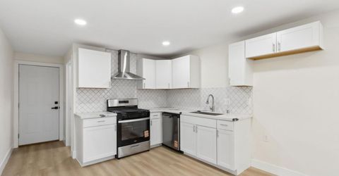 4901 Parker Ave, Sacramento, CA 95820 Photo