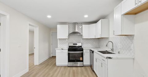 4901 Parker Ave, Sacramento, CA 95820 Photo