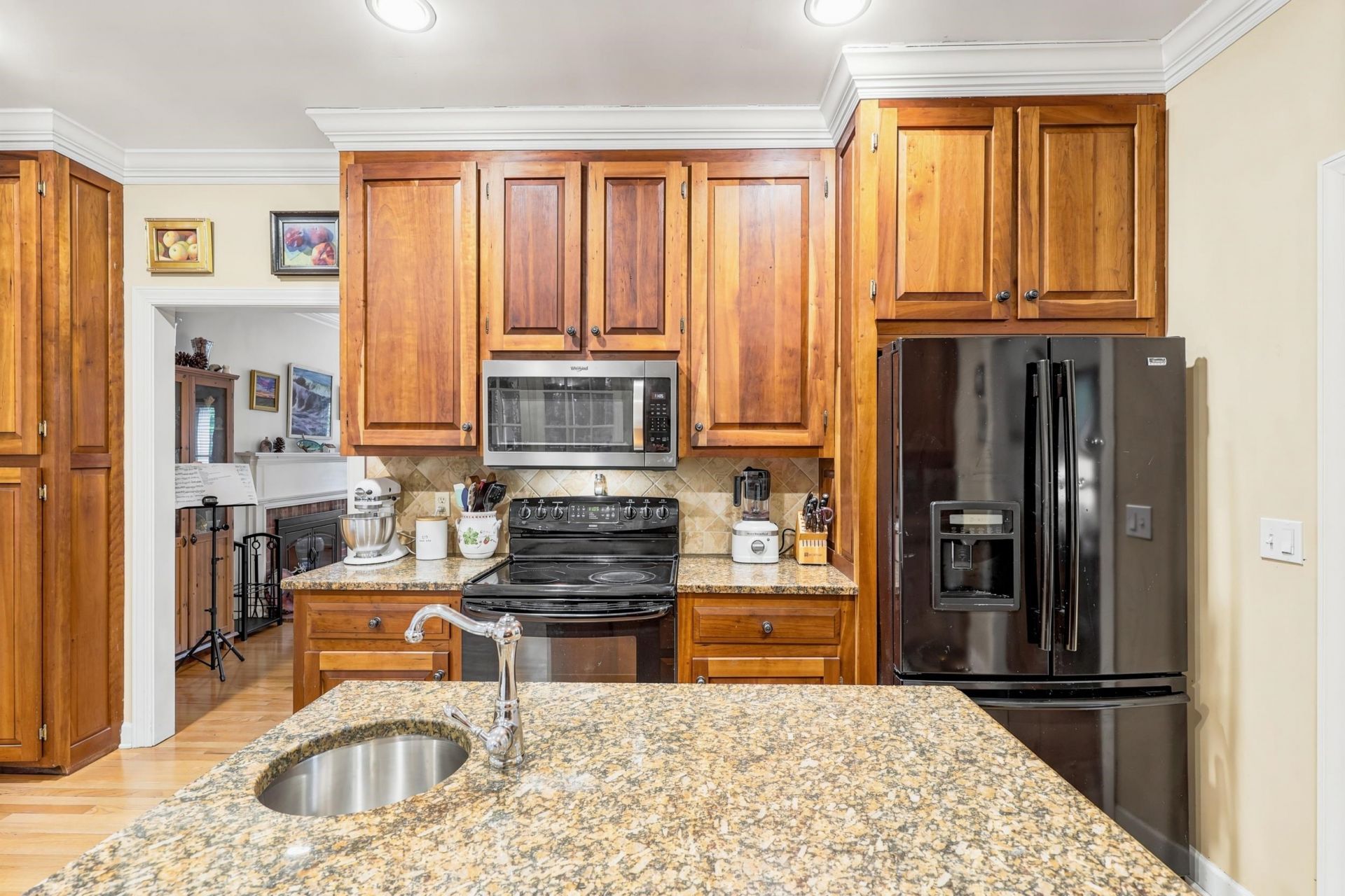 329 Great Lakes Rd.  Photo 17