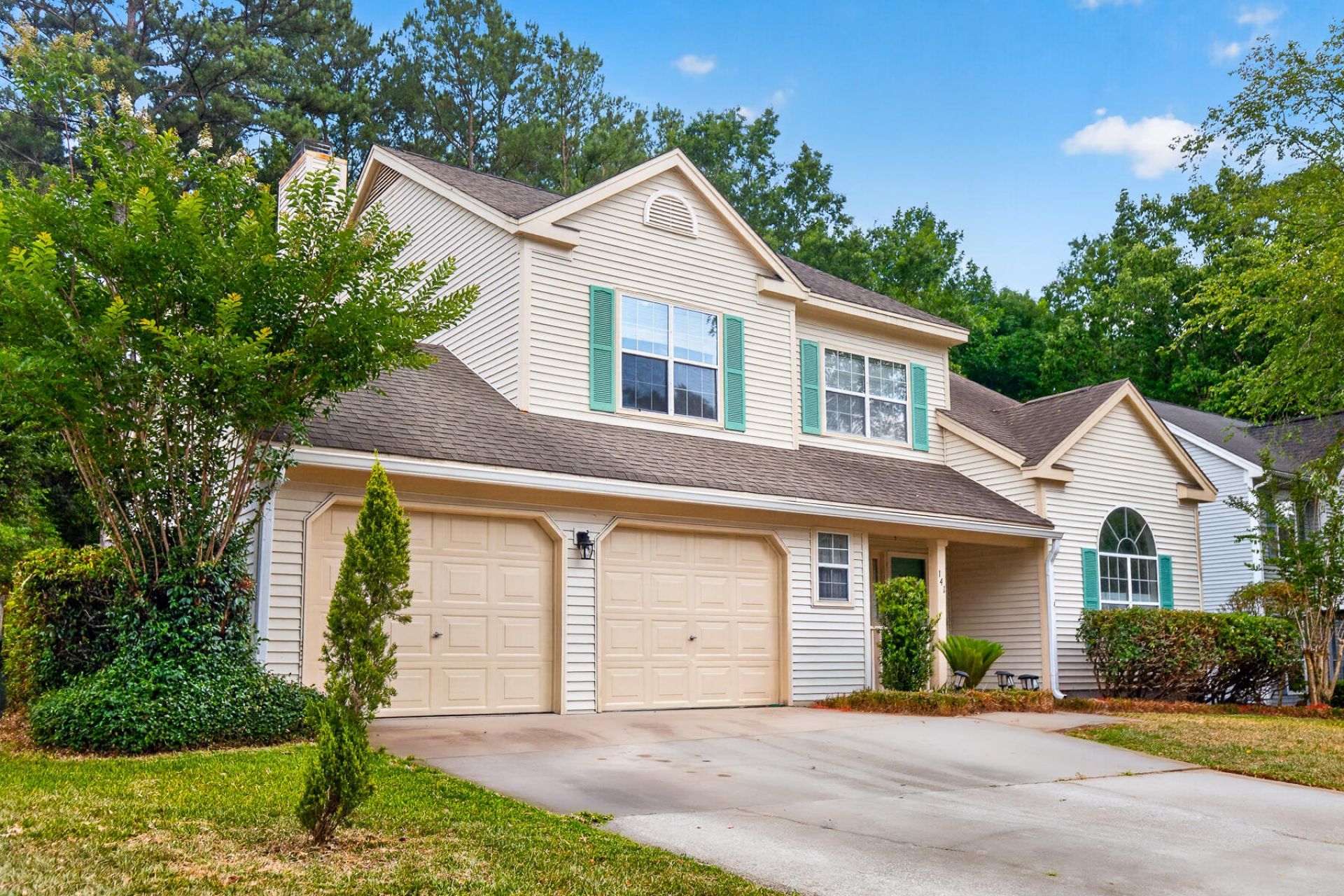 141 Isherwood Drive Photo 13