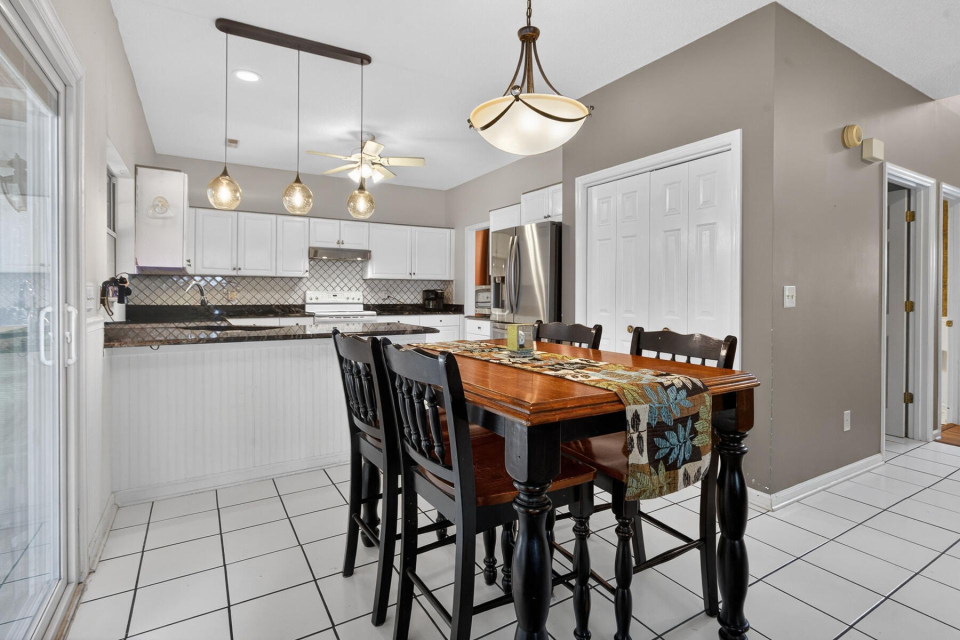 141 Isherwood Drive Photo 46
