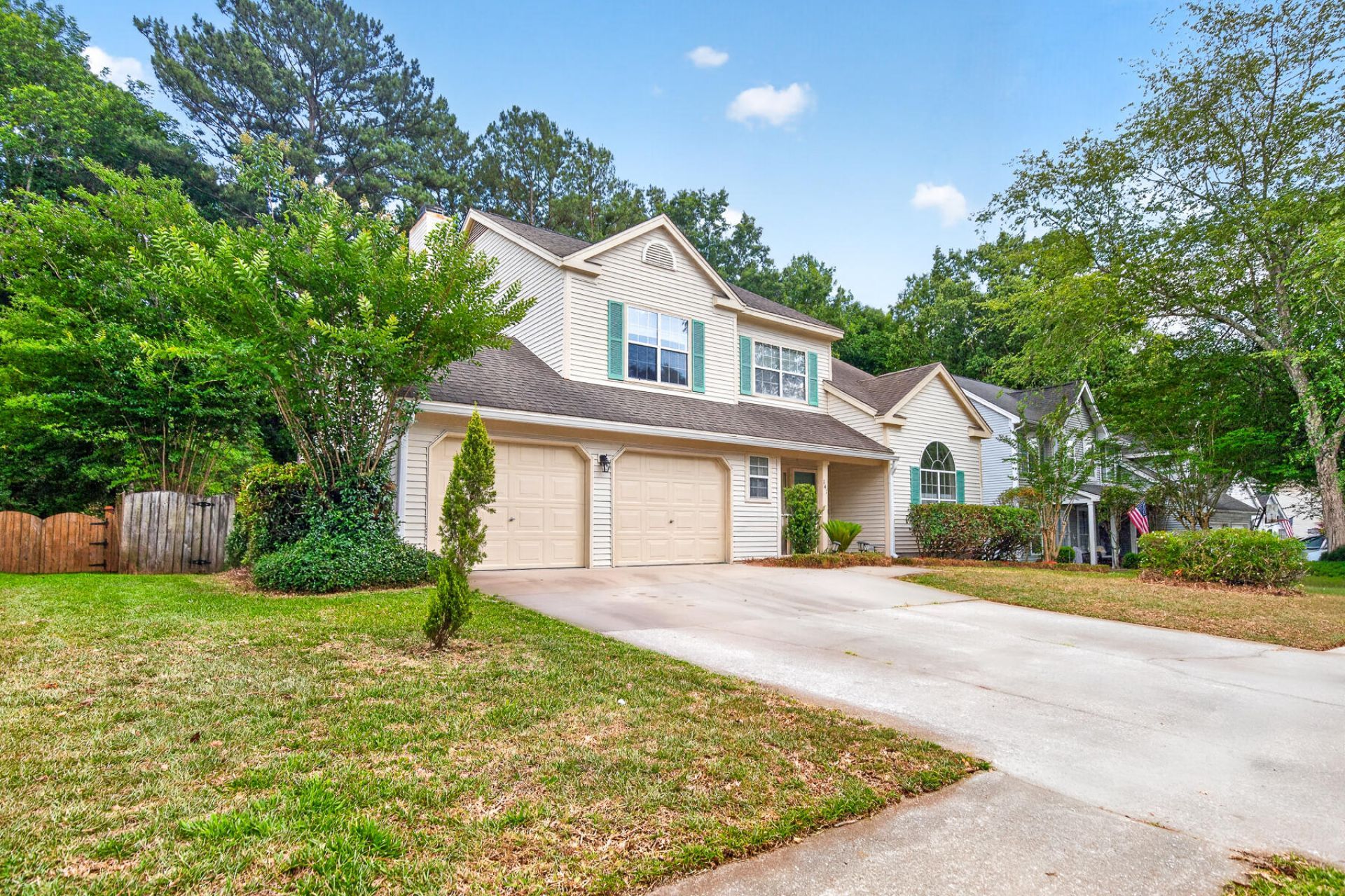 141 Isherwood Drive Photo 5