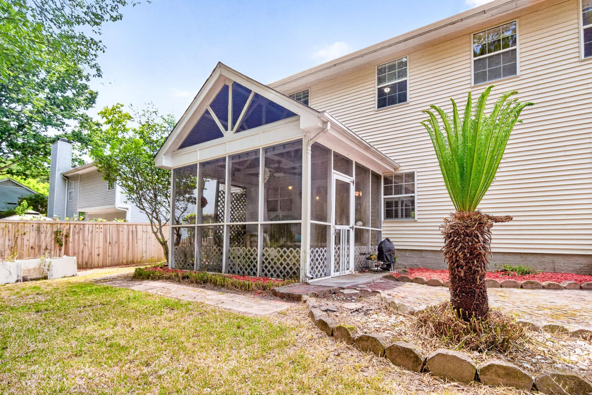 141 Isherwood Drive Photo 77
