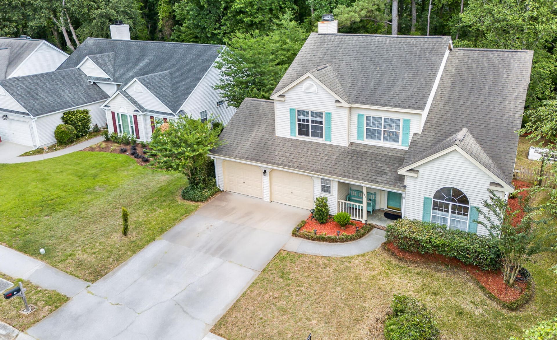 141 Isherwood Drive Photo 9
