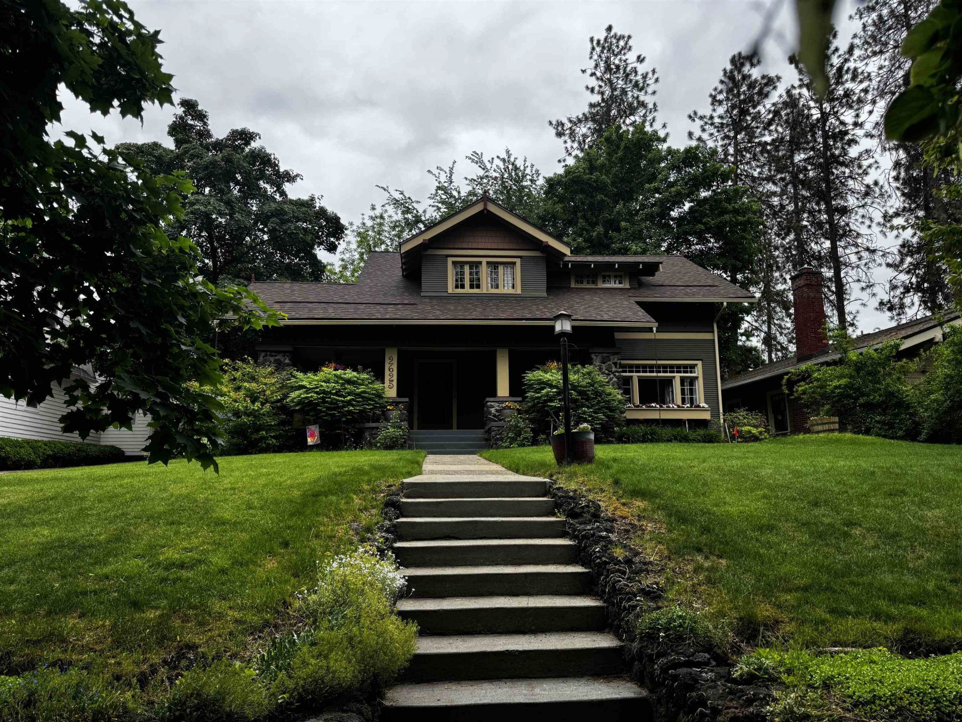 2625 S Garfield St, Spokane, WA 99203 Main Photo