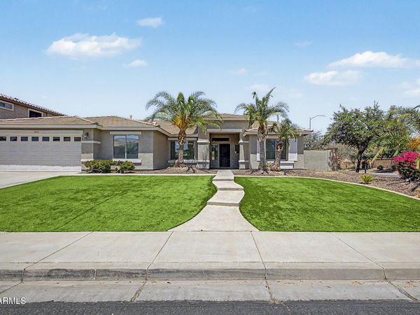 18312 W MAUNA LOA Lane, Surprise, AZ 85388