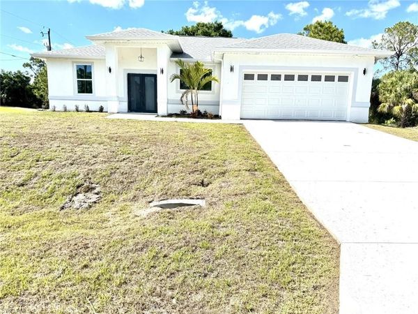 16 W 7th ST , LEHIGH ACRES, FL 33972