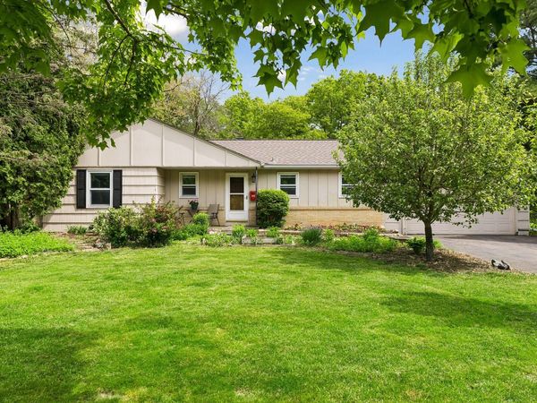 3613 Robin Lane, Hopkins, MN 55305