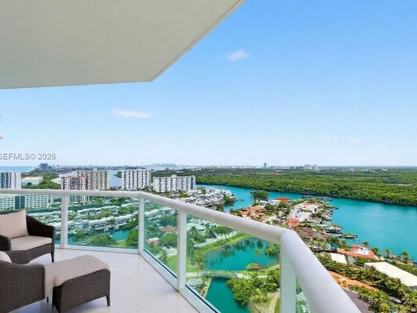 16500 Collins Ave, Unit TS-3, Sunny Isles Beach, FL 33160