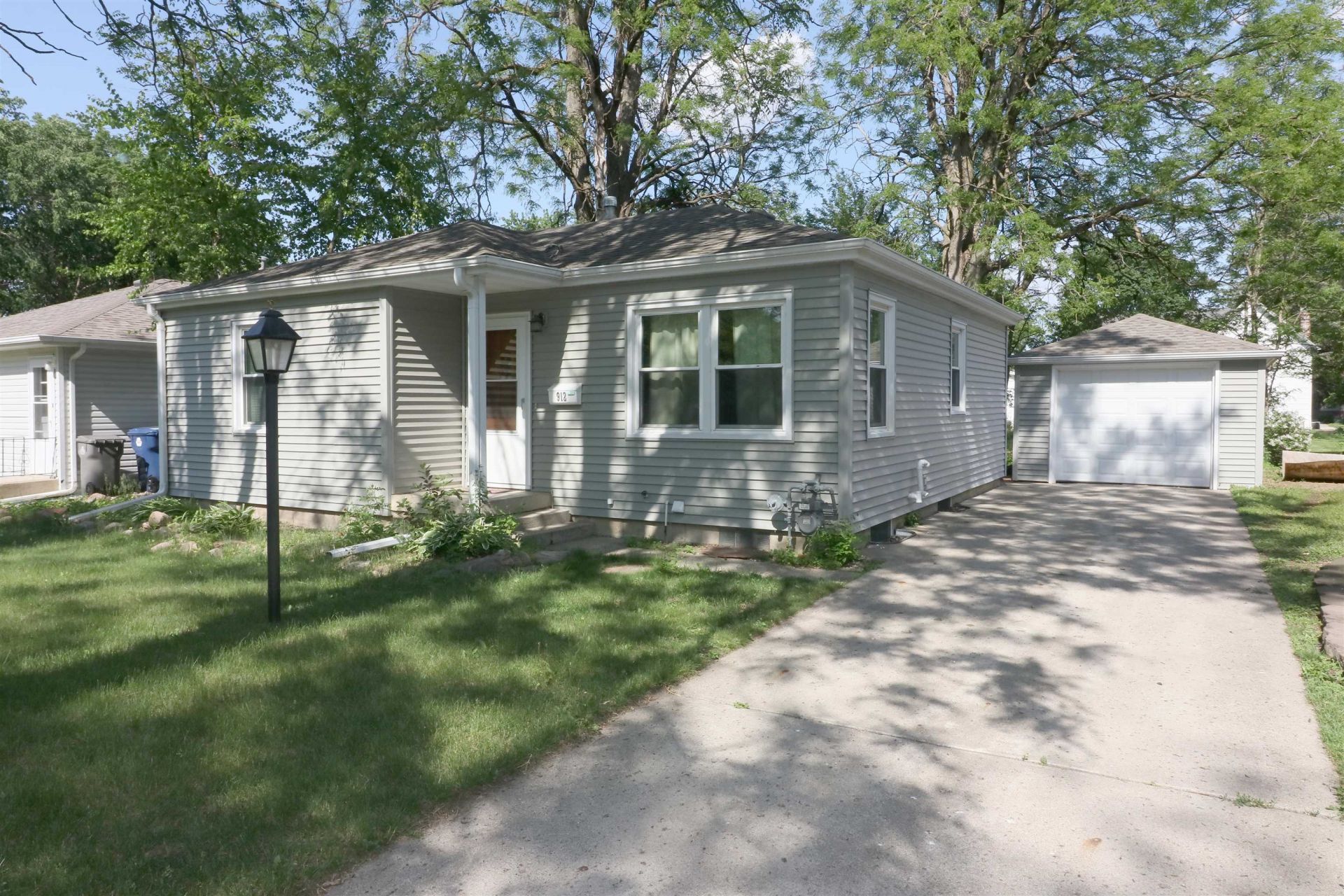 912 5th Avenue W, Spencer, IA 51301 Main Photo