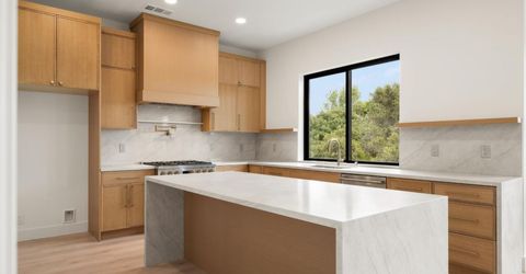 405 East St, Roseville, CA 95678 Photo