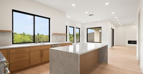 405 East St, Roseville, CA 95678 Photo