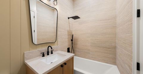 405 East St, Roseville, CA 95678 Photo