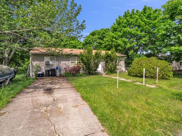 656 Taylor Avenue , Patchogue, NY 11772