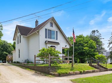 809 Home Street, Kenyon, MN 55946