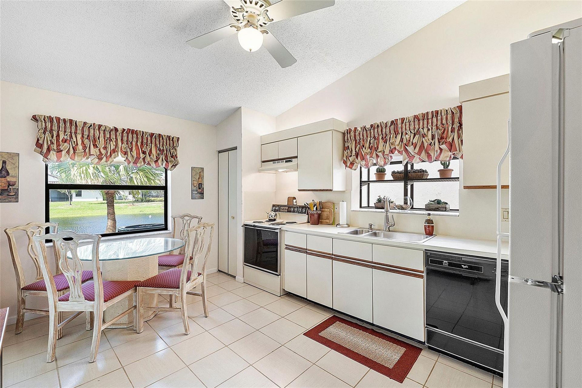 31 Columbia Court, Deerfield Beach, FL 33442 Photo