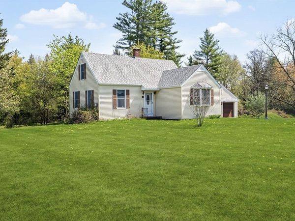 17 Moosebrook Rd, Southampton, MA 01073