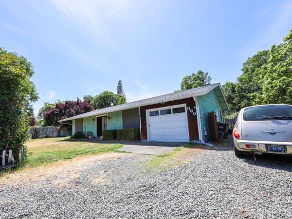 960 Schroeder, Grants Pass, OR 97527