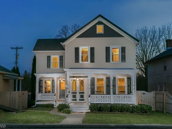 15 Main Street, Clinton, NJ 08801