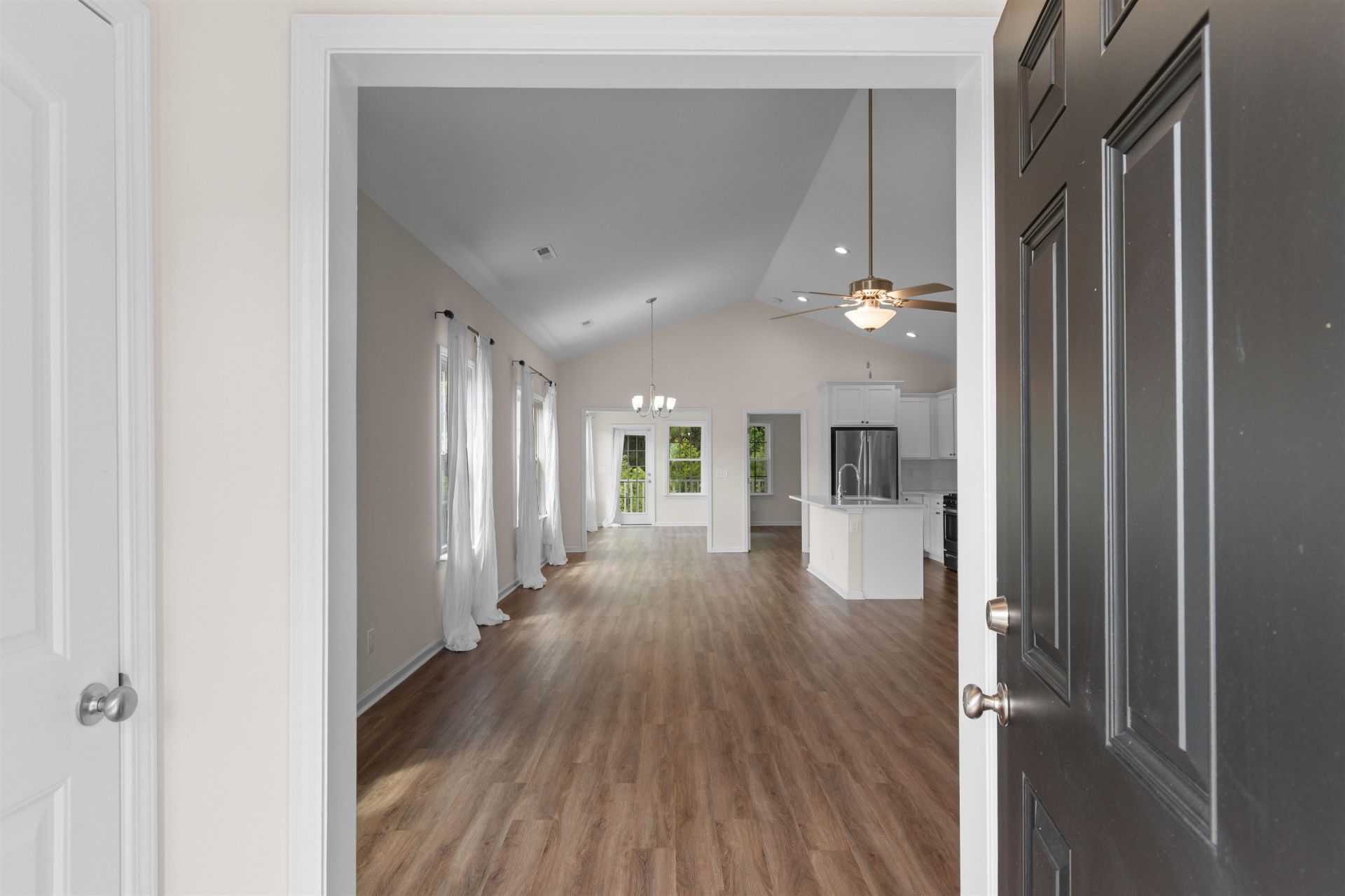 503 Grain Field Dr.  Photo 4