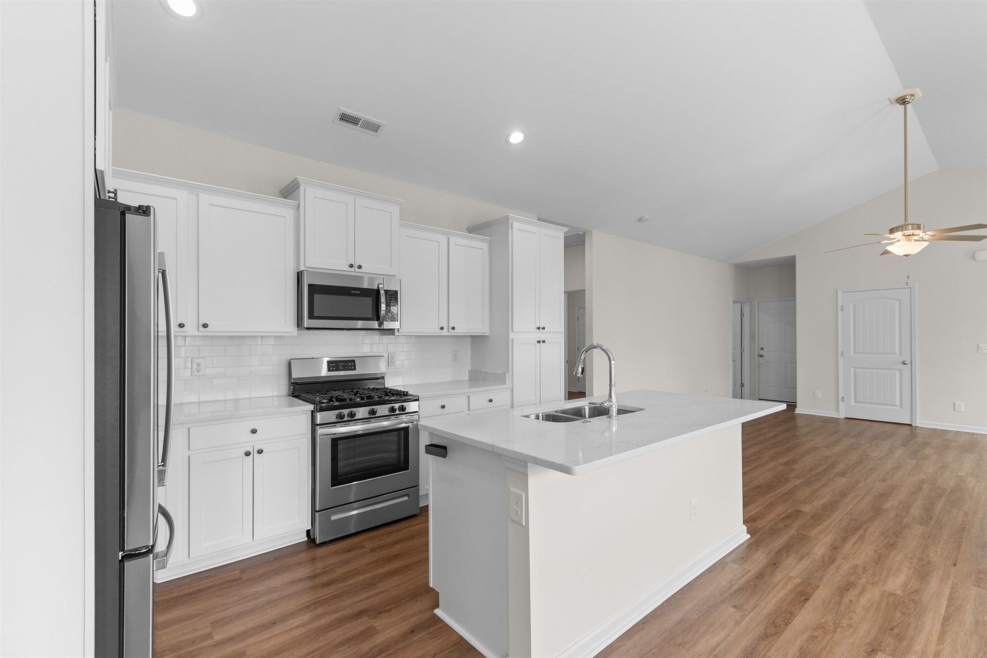 503 Grain Field Dr.  Photo 5