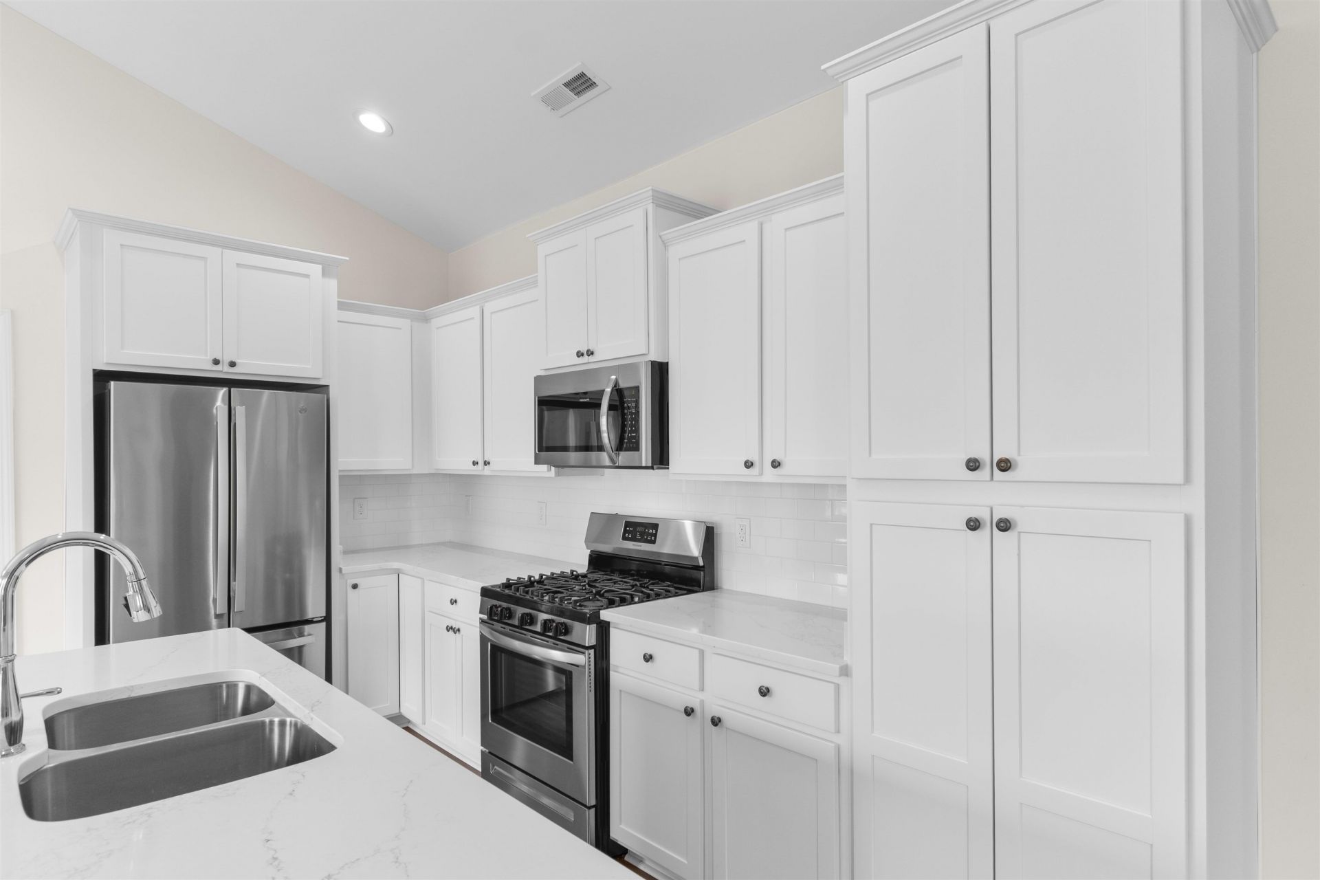 503 Grain Field Dr.  Photo 9