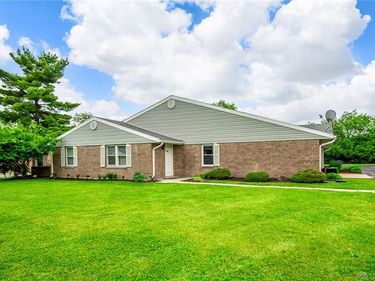 7709 Essington Circle, Washington TWP, OH 45459