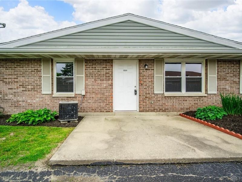 7709 Essington Circle, Washington Township, OH 45459 Photo 10