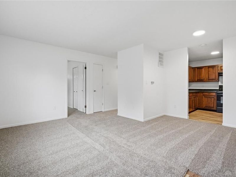 7709 Essington Circle, Washington Township, OH 45459 Photo 14