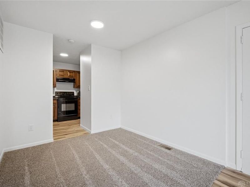 7709 Essington Circle, Washington Township, OH 45459 Photo 16