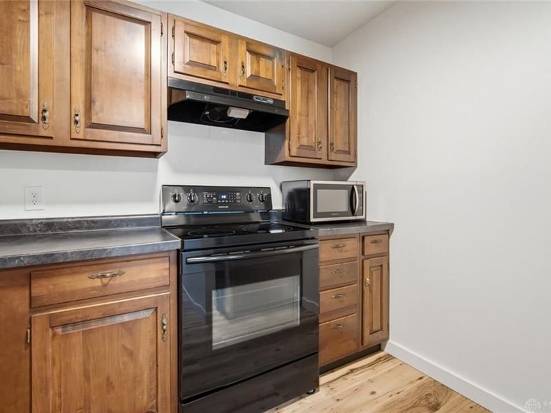 7709 Essington Circle, Washington Township, OH 45459 Photo 18