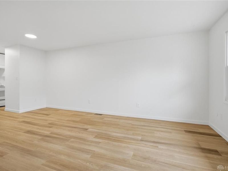 7709 Essington Circle, Washington Township, OH 45459 Photo 30
